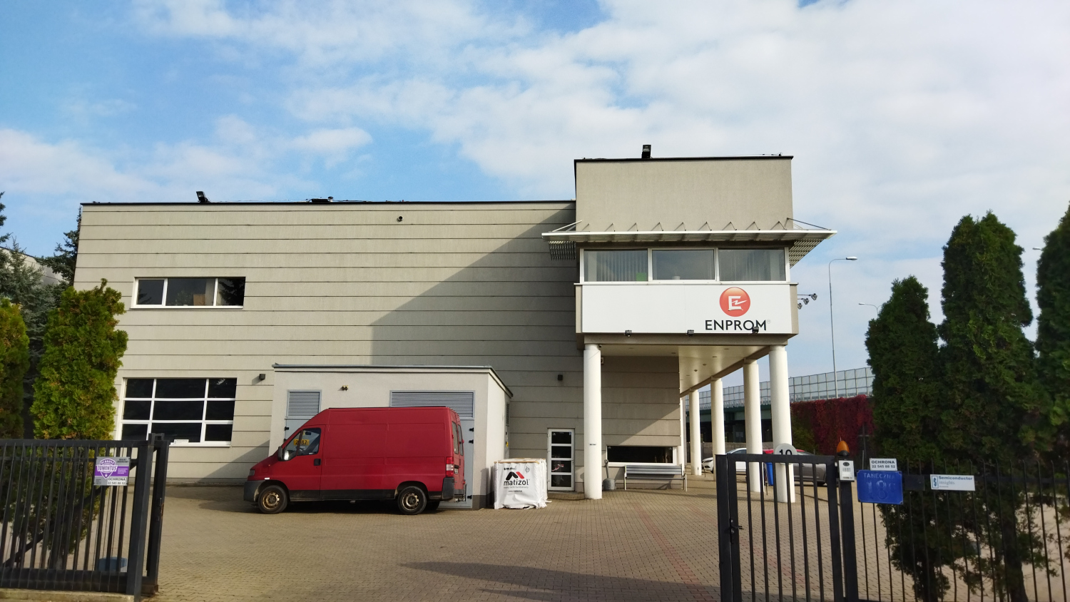 Zdjęcie architektury budynku Budynek biurowo-magazynowy